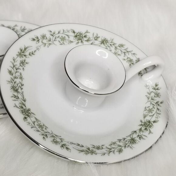 Mikasa Fine China Finger Loop Tapered Candle Holders Set of 2 G9059 Japa… - Picture 1 of 7